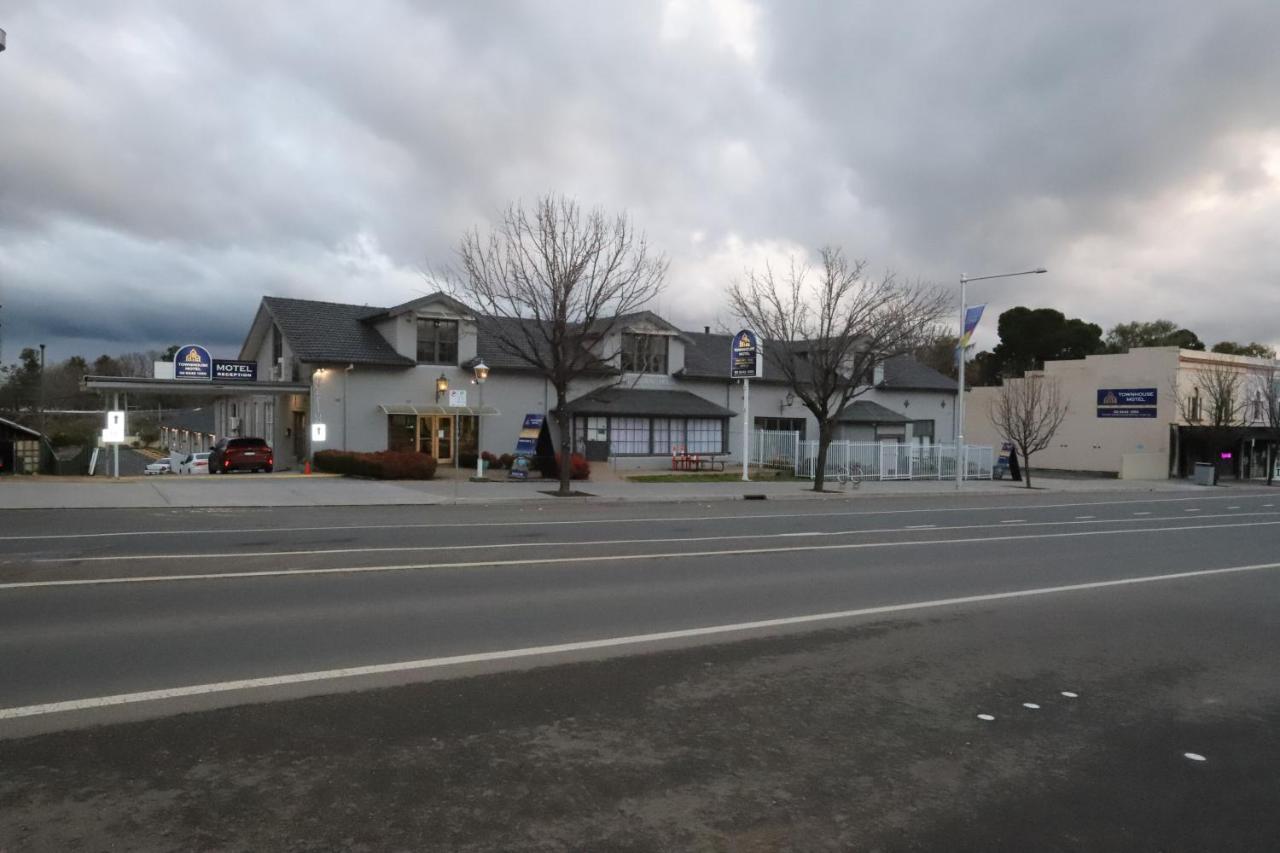 Townhouse Motel Cowra Exterior foto